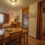 Aparthotel Petit Tibet 3*