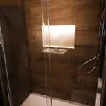 Petit Tibet Aparthotel