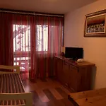 Aparthotel Petit Tibet 3*