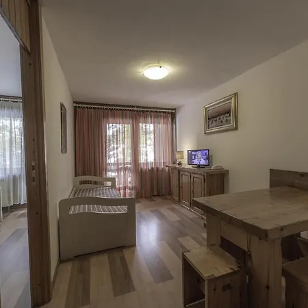 Hotel apartamentowy Petit Tibet