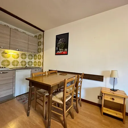 Aparthotel Petit Tibet 2*