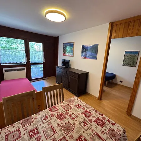 Petit Tibet Aparthotel 3*