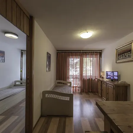 Aparthotel Petit Tibet